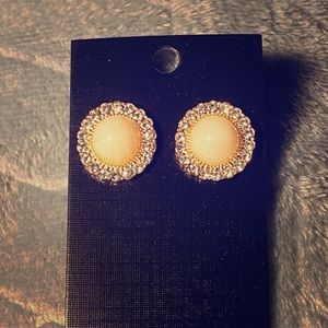 ✨NEW✨ Breathtaking Gold Earrings